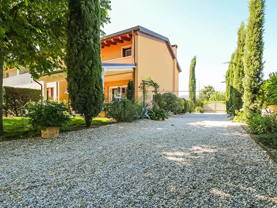 Immagine 16 di Casa bifamiliare in vendita  in Via Valliera 5 a Cittadella