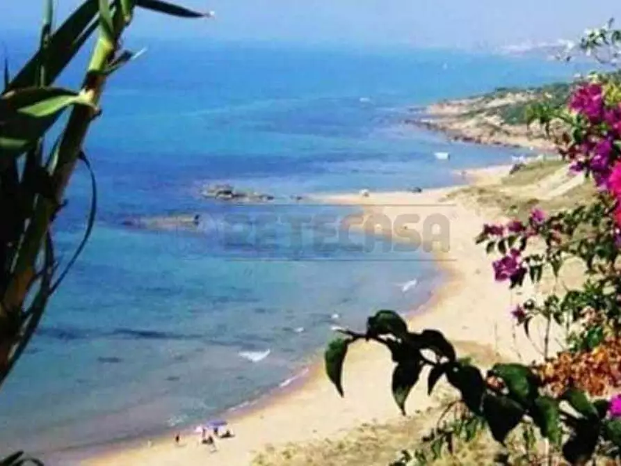 Immagine 29 di Villa in vendita  a Castelvetrano