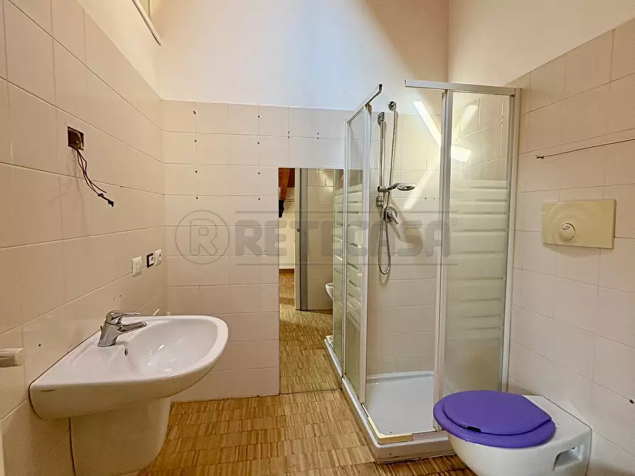 Immagine 26 di Trilocale in vendita  a Bergamo