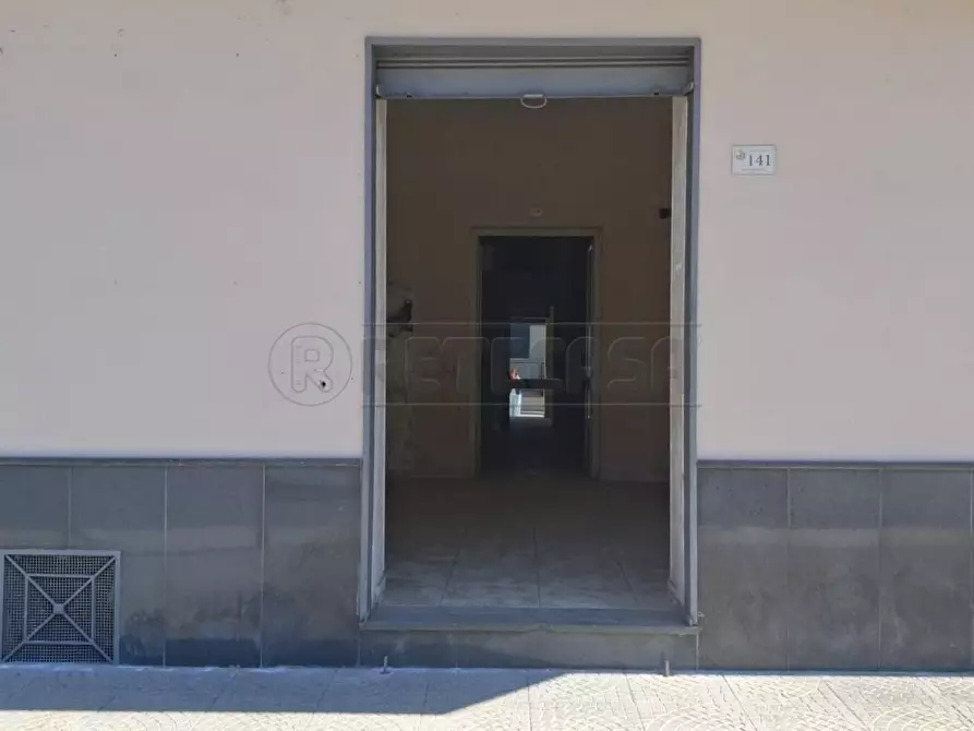 Immagine 10 di Locale commerciale in affitto  in Viale Fratelli Kennedy a Marcianise