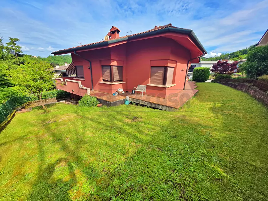 Immagine 1 di Villa in vendita  in Via Camillo Cavour 95 a Arzignano