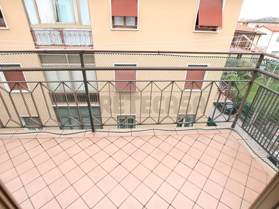 Immagine 25 di Trilocale in vendita  in Via Barnaba Pizzardi a Vicenza