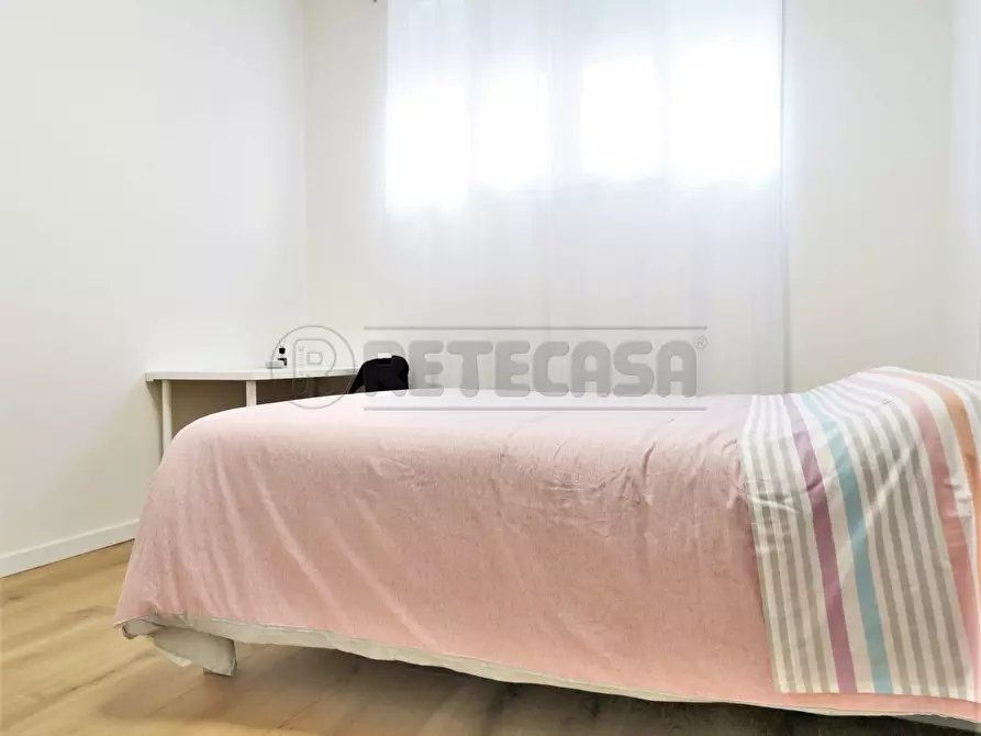 Immagine 17 di Stanza singola in affitto  a Vicenza
