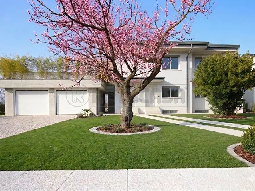 Immagine 2 di Porzione di casa in vendita  in Via Caldonazzo a Caldogno