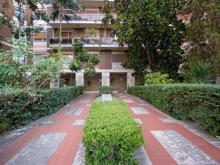 Immagine 3 di Appartamento in vendita  in Viale Regina Margherita 65 a Messina