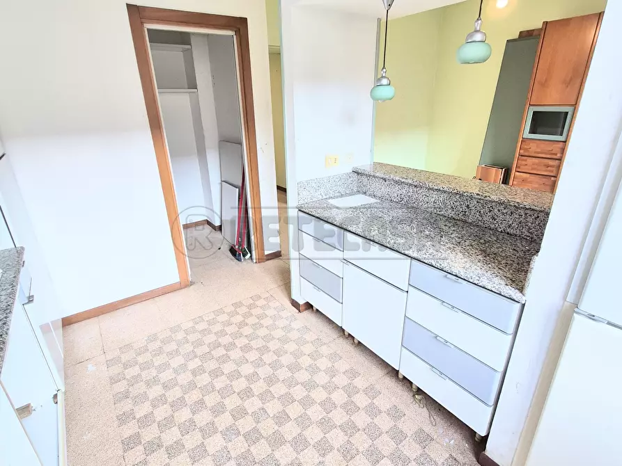 Immagine 10 di Trilocale in vendita  a Pescara