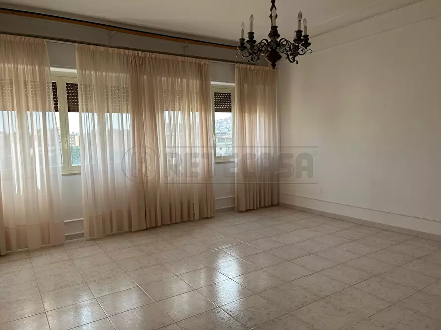 Immagine 18 di Trilocale in vendita  in viale Della Regione 54 a Caltanissetta