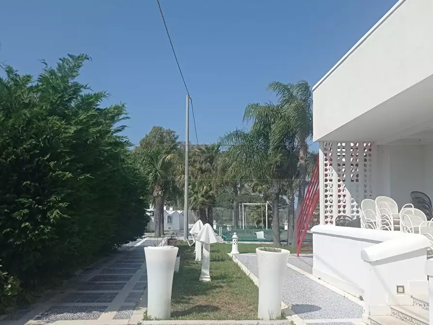 Immagine 21 di Villa in vendita  a Castelvetrano