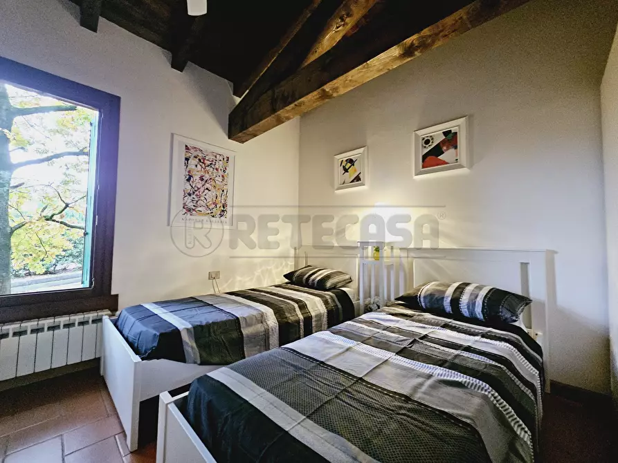 Immagine 9 di Villa in affitto  in Via 10 Giornate a Soiano Del Lago