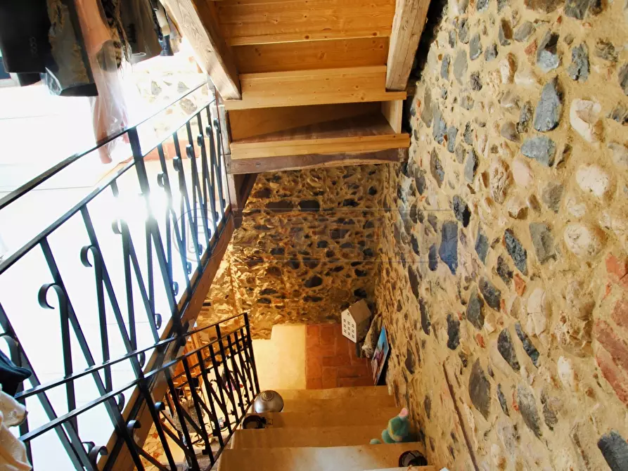 Immagine 29 di Villa in vendita  in Piazza Roma 36 a Brogliano