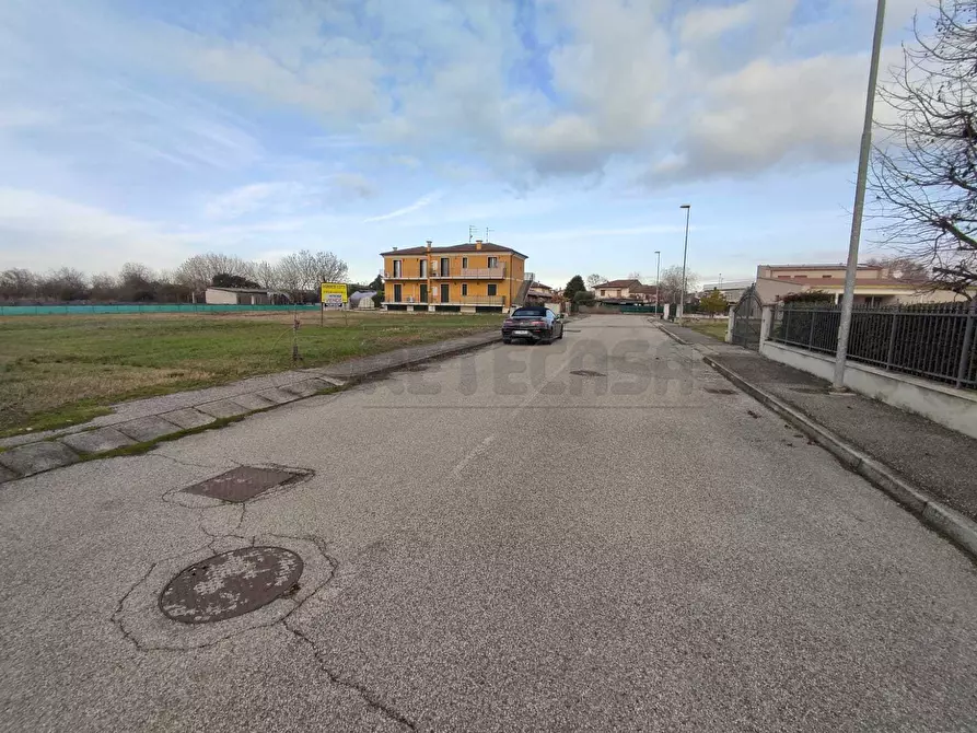 Immagine 2 di Terreno edificabile in vendita  in Via Cavalieri di Vittorio Veneto a Albaredo D'adige