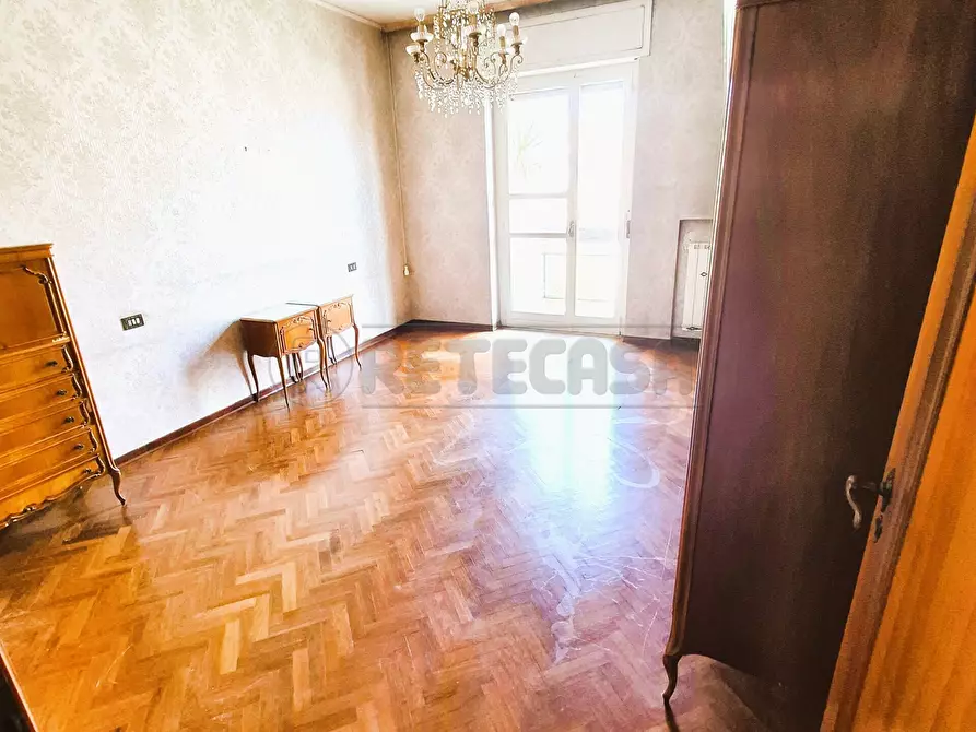 Immagine 17 di Quadrilocale in vendita  in Viale Gabriele D'Annunzio 210 a Pescara