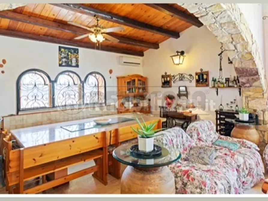 Immagine 81 di Villa in vendita  a Castellammare Del Golfo