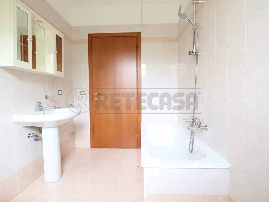 Immagine 20 di Bilocale in vendita  in Via Giovanni Falcone a Barbarano Mossano