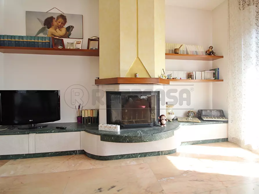 Immagine 13 di Palazzo in vendita  in Viale Verdi 22 a Altavilla Vicentina