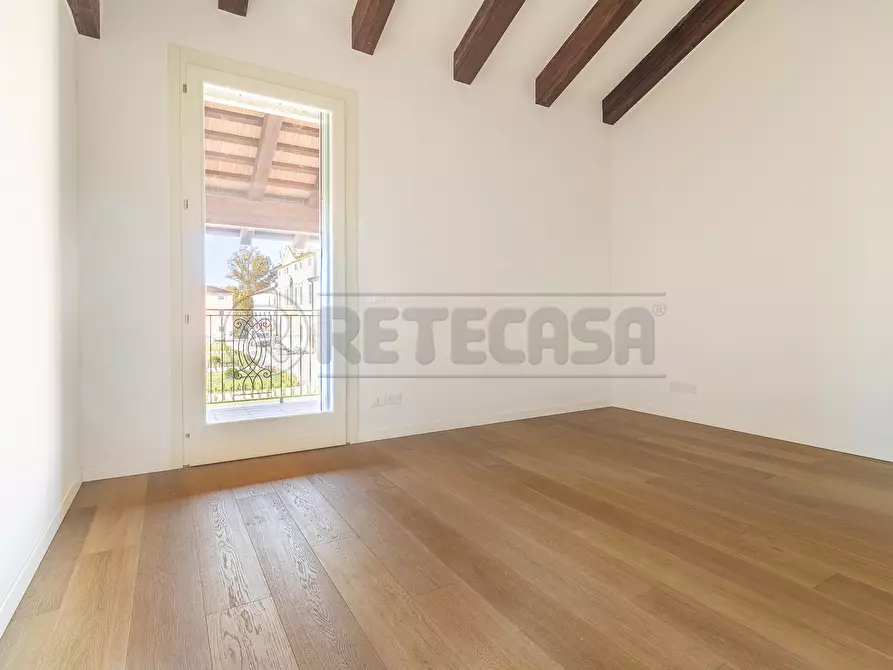 Immagine 25 di Villetta a schiera in vendita  in Via Zuccola 37 a Bolzano Vicentino