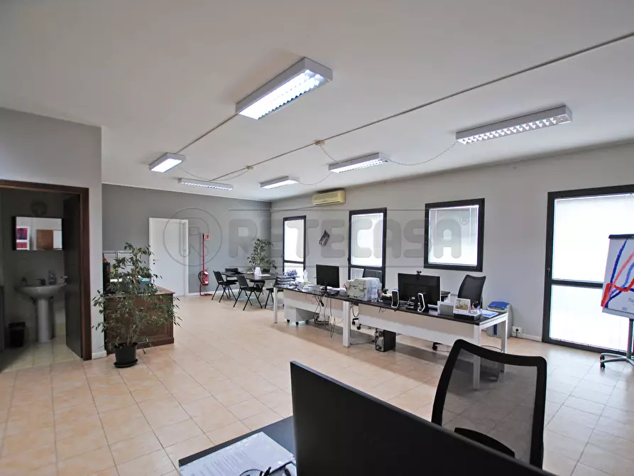 Immagine 4 di Ufficio in vendita  in rasia dal polo 6 a Cornedo Vicentino