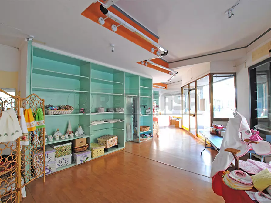 Immagine 4 di Locale commerciale in vendita  in Via G. Marconi 2 a Cornedo Vicentino