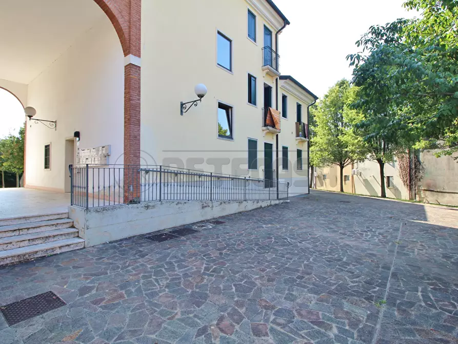 Immagine 21 di Ufficio in vendita  in VIA ALCIDE DE GASPERI 80 a Montecchio Maggiore