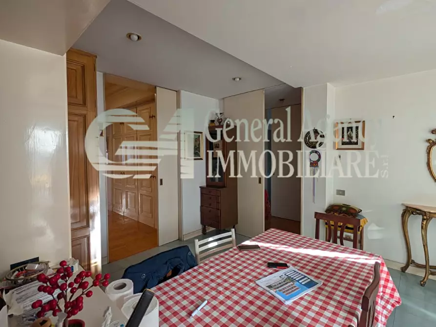 Immagine 78 di Appartamento in vendita  in VIALE DEI PRIMATI SPORTIVI 66 a Roma