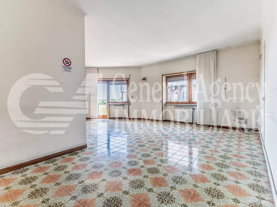 Immagine 18 di Appartamento in vendita  in via guido de ruggiero a Roma