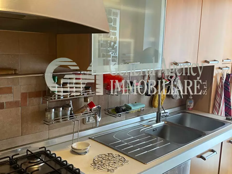 Immagine 4 di Appartamento in vendita  in VIA DEGLI ARTIFICIERI a Roma