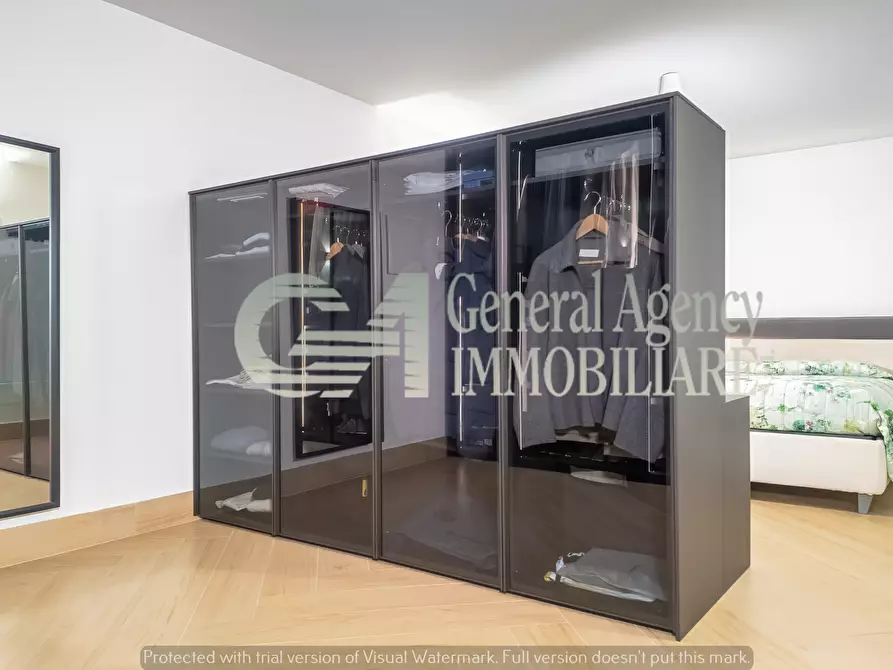 Immagine 80 di Villa in affitto  in Via Mario Mattoli a Roma