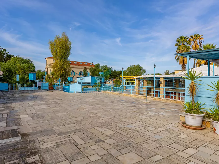 Immagine 38 di Locale commerciale in vendita  in Strada la Grava 16 a Bari