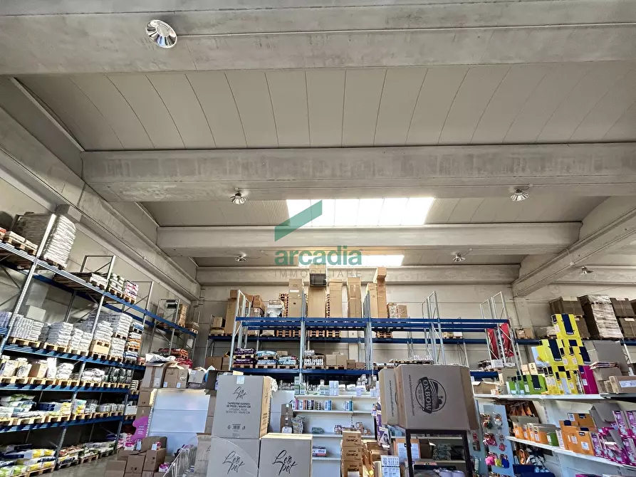 Immagine 14 di Attività artigianale in vendita  in Strada Provinciale Modugno-Bari 83 a Modugno