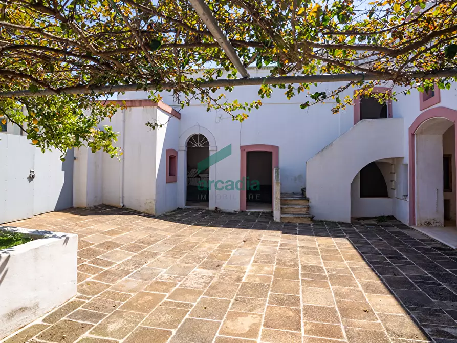 Immagine 3 di Rustico / casale in vendita  in Via Teano 58 a Fasano