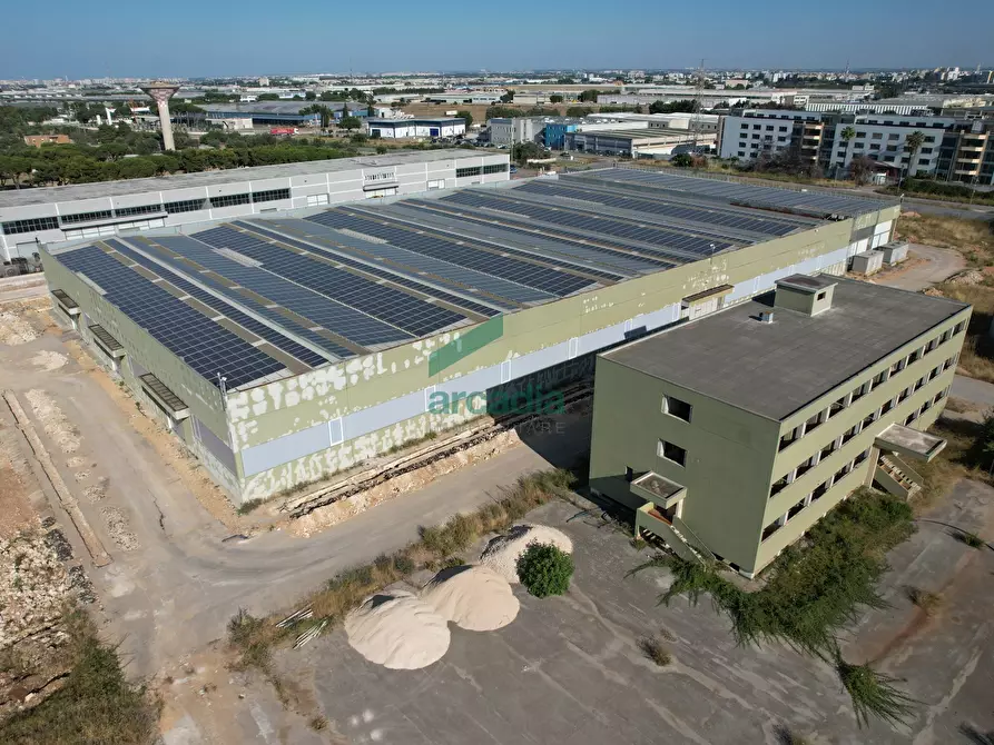 Immagine 2 di Attività artigianale in vendita  in Via delle Violette 12 a Modugno