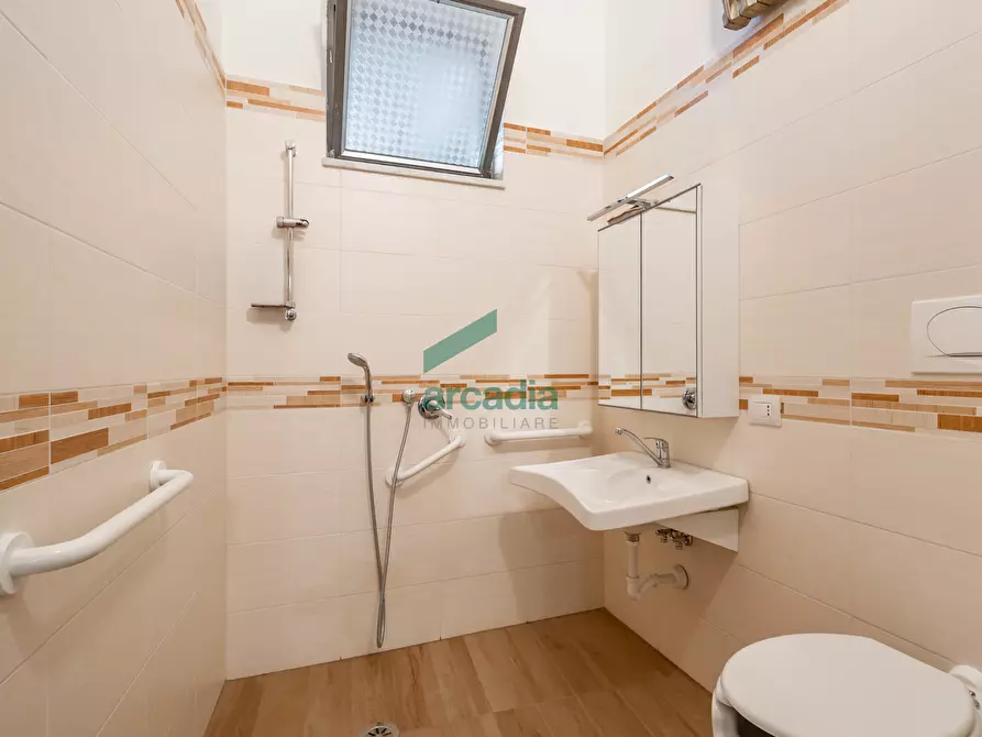 Immagine 30 di Casa indipendente in vendita  in Via Gabriele D'Annunzio 11 a Triggiano