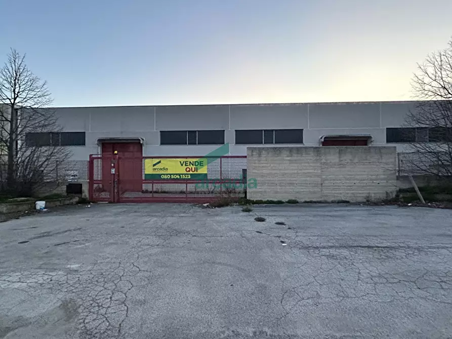 Immagine 13 di Attività artigianale in vendita  in Viale Donato De Leonardis 22 a Bari