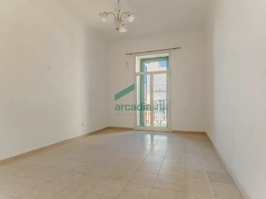 Immagine 15 di Trilocale in vendita  in Via Scipione Crisanzio 138 a Bari
