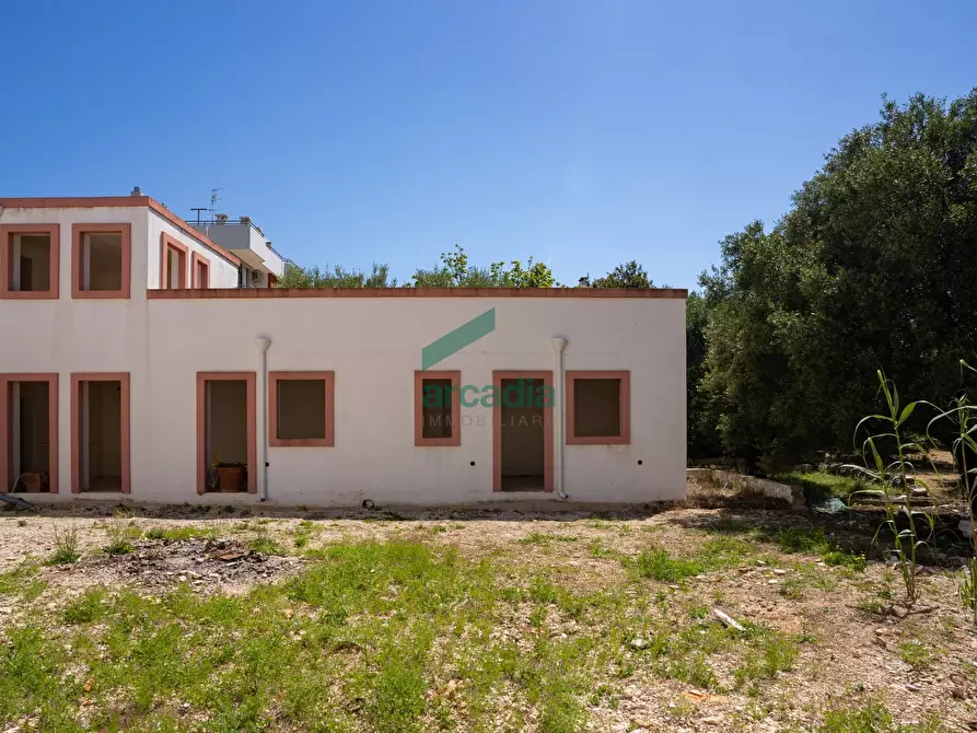 Immagine 35 di Rustico / casale in vendita  in Via Teano 58 a Fasano