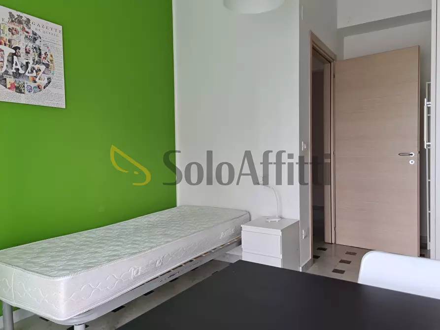 Immagine 7 di Stanza singola in affitto  a Catanzaro