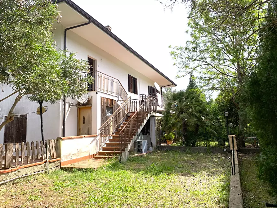 Immagine 1 di Bilocale in affitto  a Settingiano