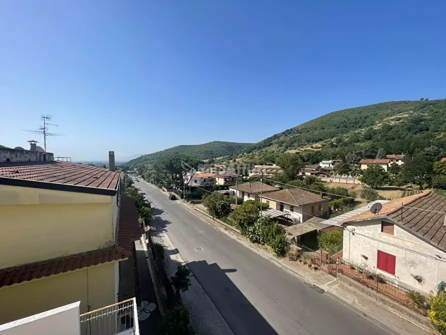 Immagine 9 di Bilocale in affitto  in SS87 42 a Caserta