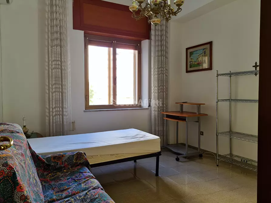Immagine 12 di Stanza singola in affitto  a Catanzaro