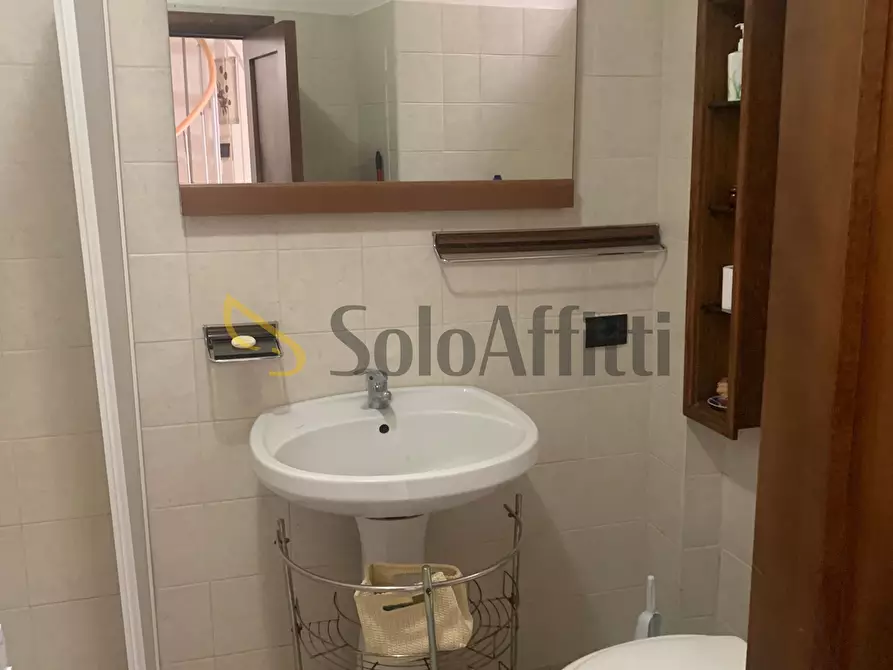 Immagine 30 di Bilocale in affitto  in Via Bonanno 22 a Catania