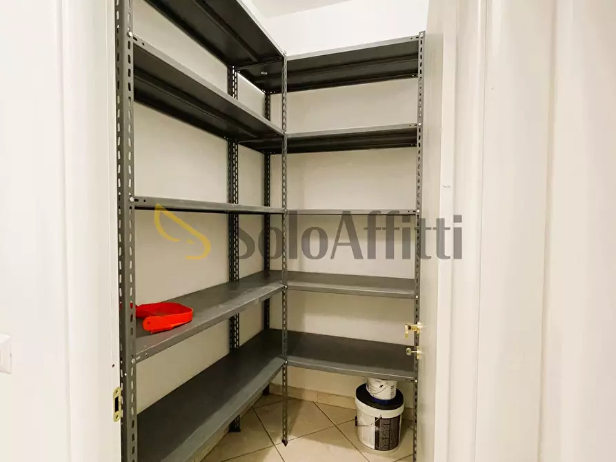 Immagine 27 di Bilocale in affitto  in Via di Val Tellina 110 a Roma