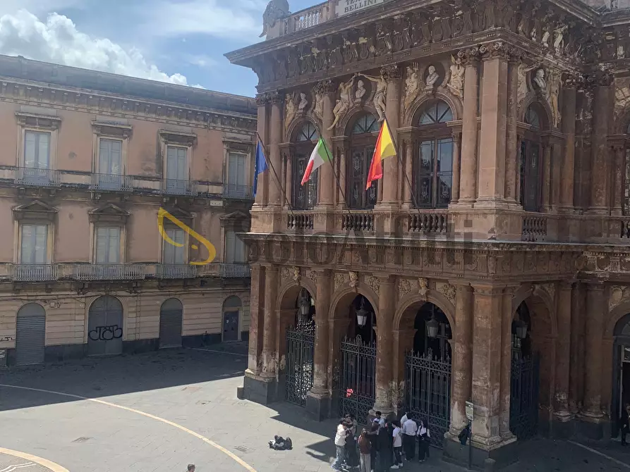 Immagine 14 di Bilocale in affitto  in Piazza Vincenzo Bellini 13 a Catania