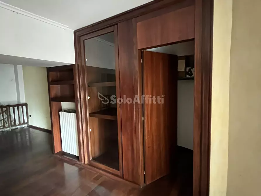 Immagine 12 di Locale commerciale in affitto  in Via Nicola Vaccaro a Potenza