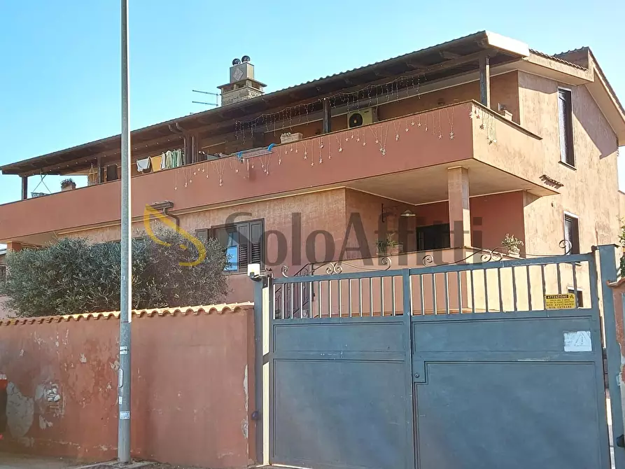 Immagine 1 di Trilocale in affitto  in Via Francesco Manfra a Fiumicino
