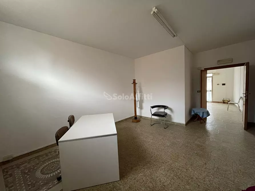 Immagine 4 di Locale commerciale in affitto  in Via Santa Maria Goretti a Nettuno