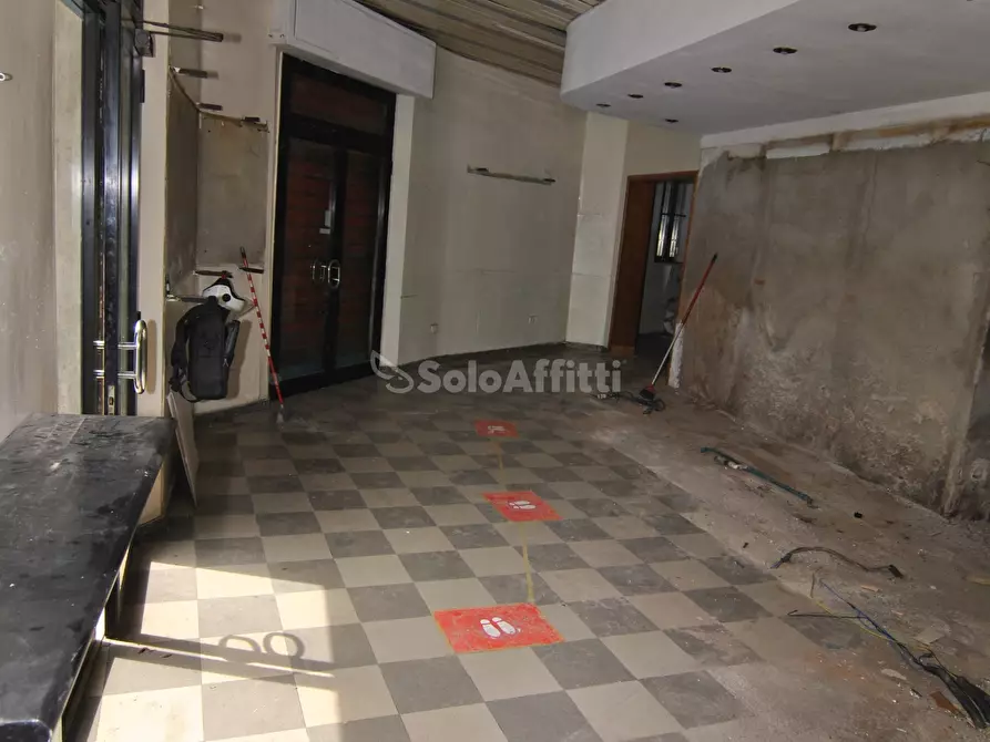 Immagine 2 di Locale commerciale in affitto  a Livorno