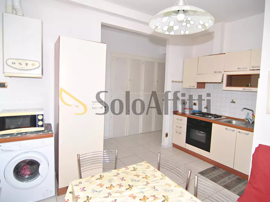 Immagine 6 di Bilocale in affitto  in Viale Italia 16 a Livorno