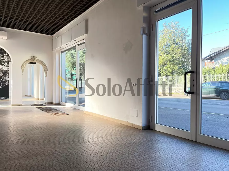 Immagine 2 di Locale commerciale in affitto  a Gallarate