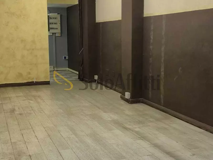 Immagine 10 di Locale commerciale in affitto  in Corso Filippo Brunelleschi 80 a Torino