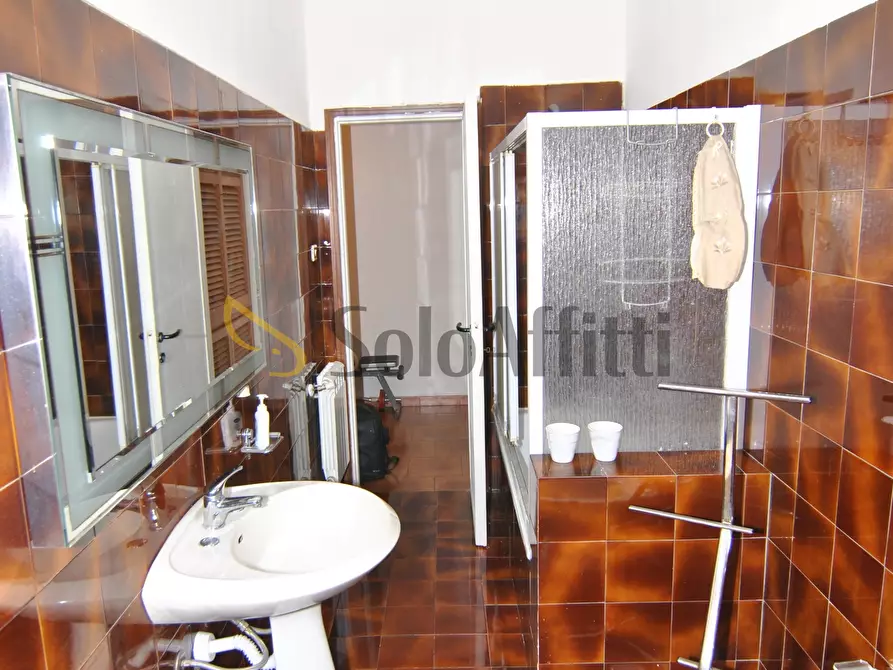 Immagine 9 di Trilocale in affitto  in PIAZZA DEL MUNICIPIO 1 a Livorno